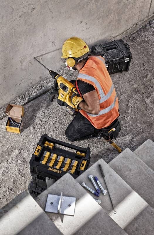 Бур DeWALT "SDS-MAX ,XLR", 2 крайки, 15x200x340 мм DT60807
