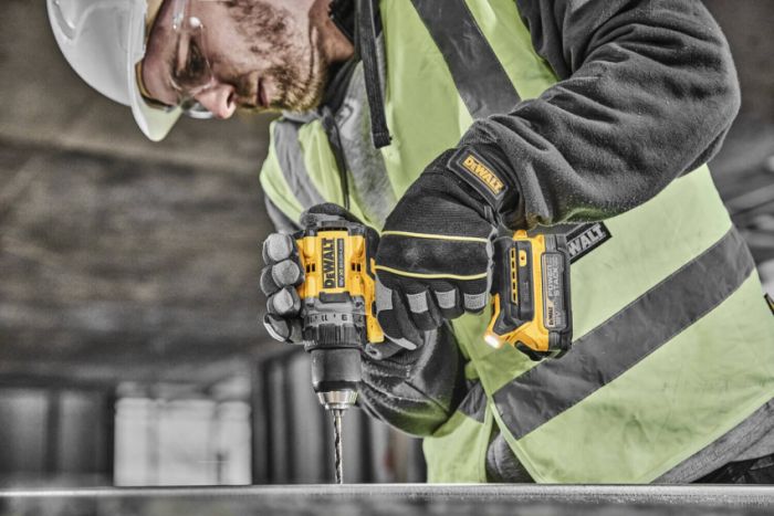 Дрель-шуруповёрт аккумуляторная бесщёточная DeWALT DCD800E2T