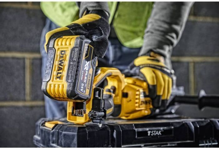 Дриль акумуляторний безщітковий DeWALT DCD470N