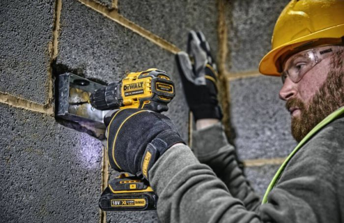 Дриль-шуруповерт акумуляторний безщітковий DeWALT DCD708N 18 В XR 65 Нм