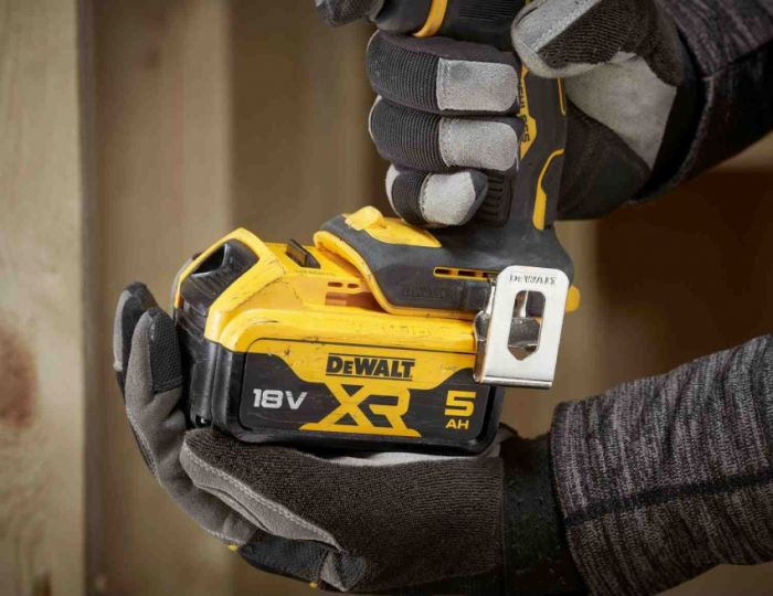Дриль-шуруповерт акумуляторний безщітковий ударний DeWALT DCD799P2T
