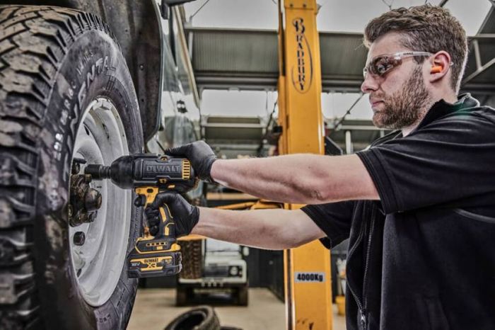 Гайковерт ударний акумуляторний безщітковий 1/2", 1396 Нм, DeWALT DCF900P2G