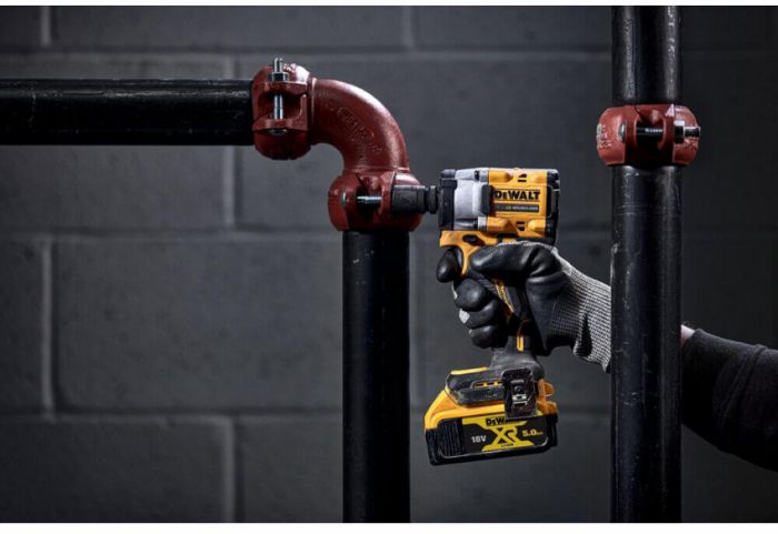 Гайковерт ударний акумуляторний безщітковий DeWALT DCF922P2T