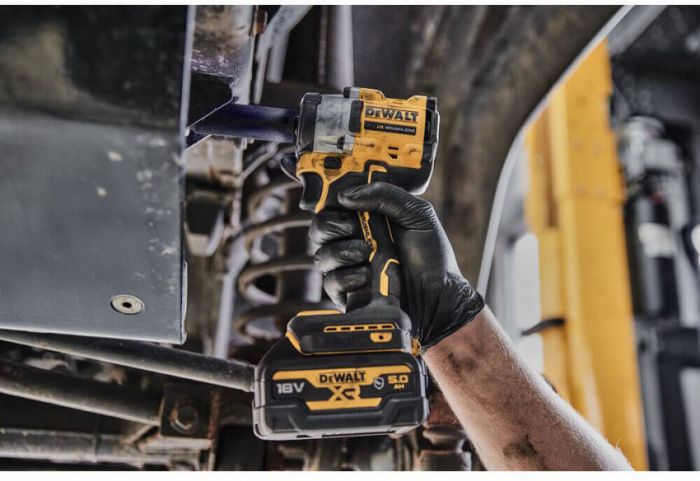 Гайковерт ударний акумуляторний безщітковий DeWALT DCF923P2G