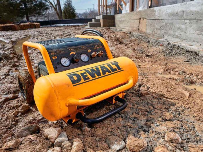 Компресор повітряний безмасляний DeWALT DPC17PS