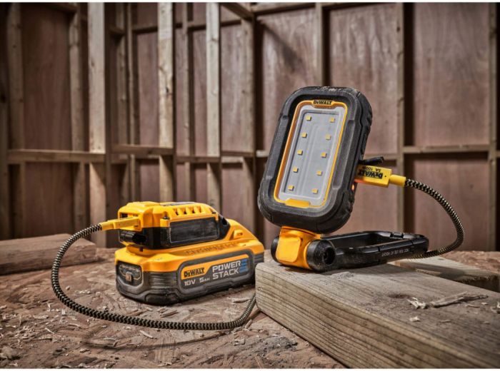 Ліхтар світлодіодний акумуляторний DeWALT DCL182