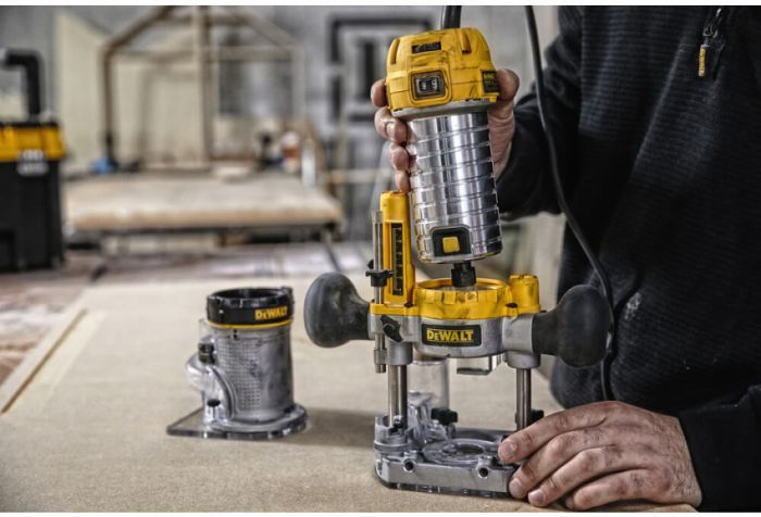 Мережевий роутер DeWALT D26204K