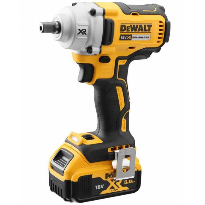 Набір з чотирьох безщеточних інструментів DeWALT DCK428P3T