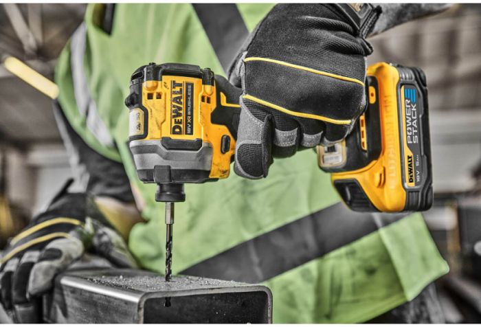 Набір з двох інструментів безщіткових DeWALT DCK2050H2T