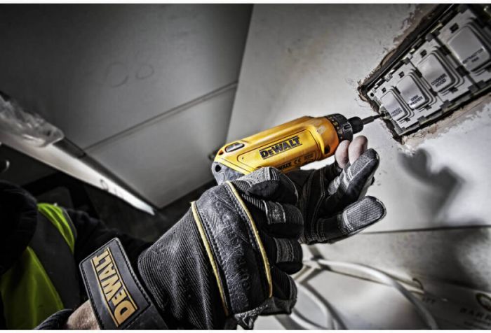 Викрутка акумуляторна DeWALT DCF680G2