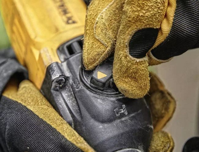 Перфоратор мережевий SDS-Plus DeWALT D25133K