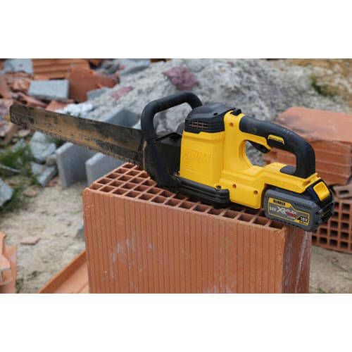 Пила ALLIGATOR акумуляторна безщіткова DeWALT DCS396N