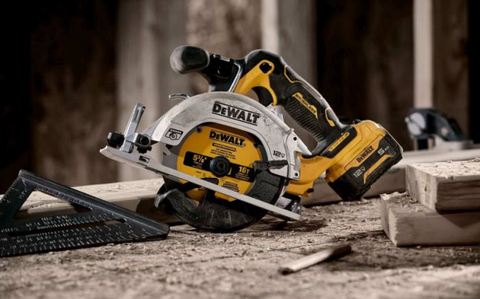 Пила дискова акумуляторна безщіткова DeWALT DCS512P2