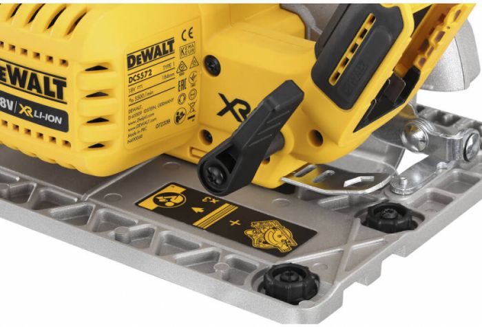 Пила дискова акумуляторна безщіткова DeWALT DCS572NT