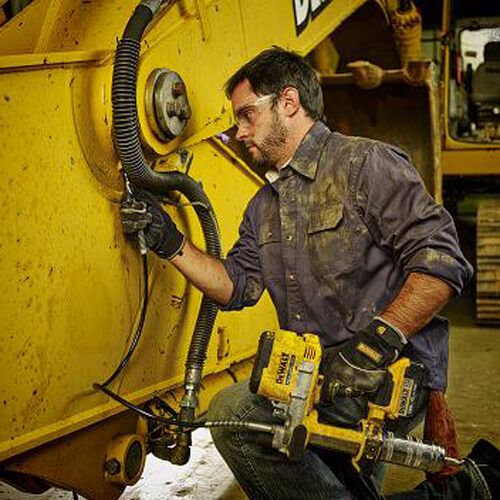 Пістолет масляний акумуляторний DeWALT DCGG571NK