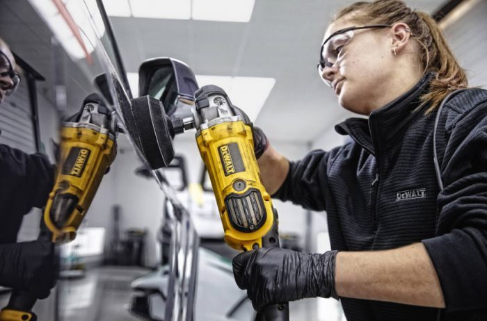 Полірувальна мережева машина DeWALT DWP849X