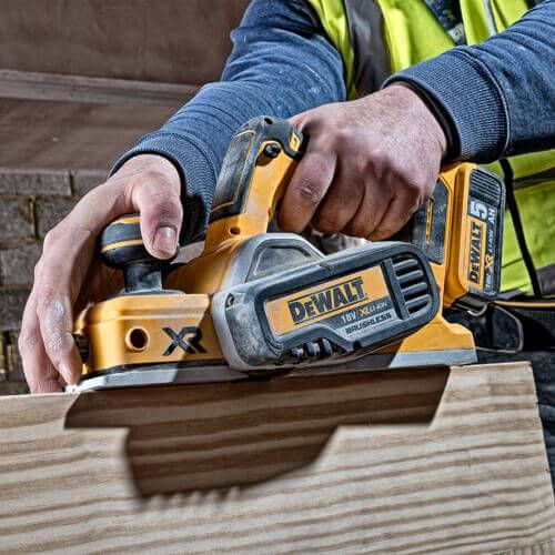 Рубанок акумуляторний безщітковий DeWALT DCP580N