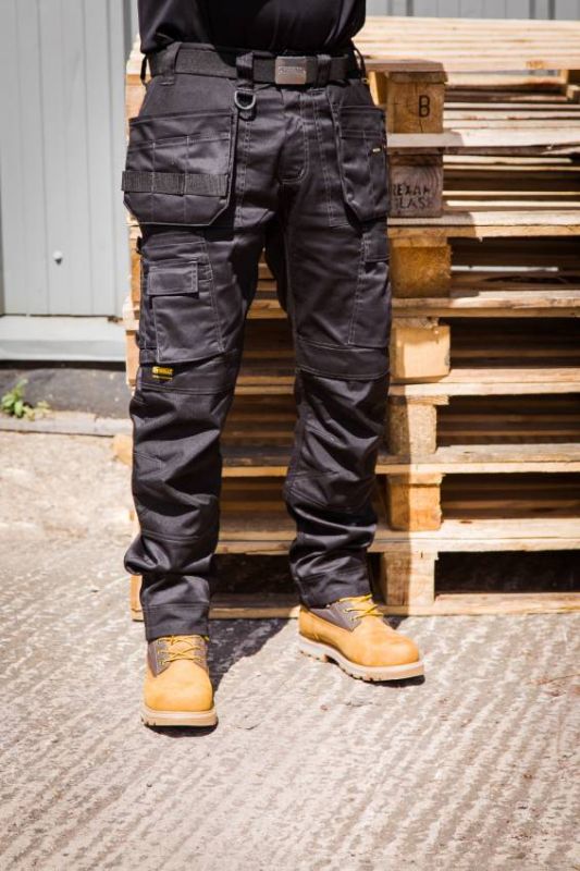 Штани робочі Dewalt Thurlston Trousers чорні розмір 30/33 склад 100% поліестер стрейч, не водопроник