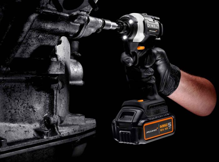 Шурупокрут ударний McLaren F1 TEAM LIMITED EDITION DeWALT DCF85MP2T