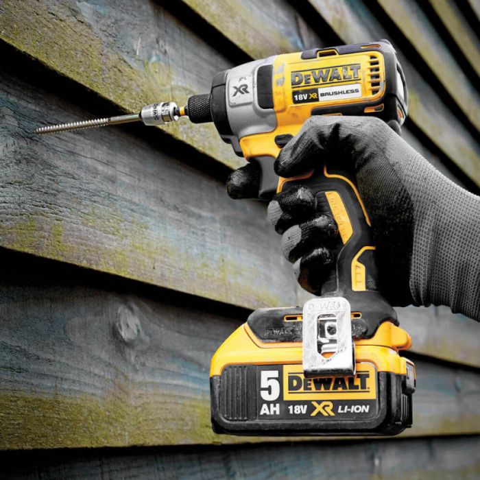 Шуруповерт акумуляторний ударний безщітковий DeWALT DCF887P2