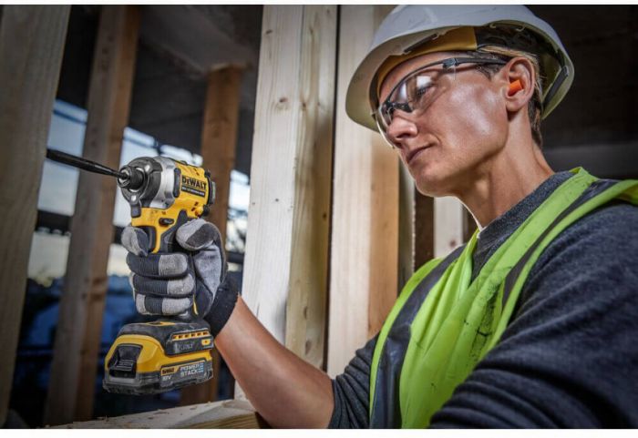 Шуруповёрт ударный аккумуляторный бесщёточный DeWALT DCF850E1T