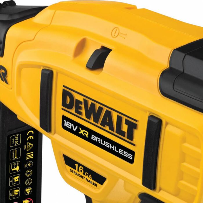 Степлер скобозабивний акумуляторний безщітковий DeWALT DCN662N