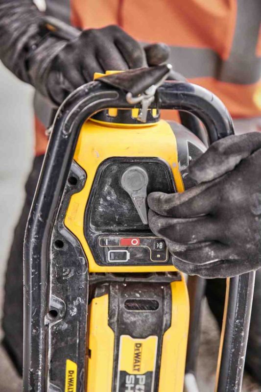 Вібратор-силовий модуль глибинний акумуляторний POWERSHIFT DeWALT DCPS320N