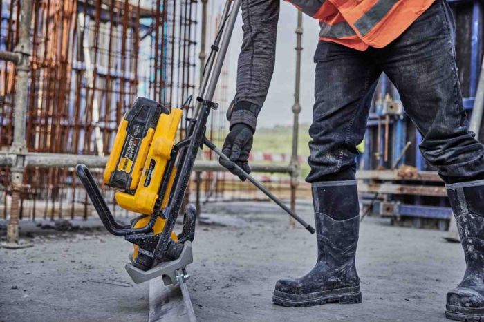 Віброрейка акумуляторна POWERSHIFT DeWALT DCPS330N