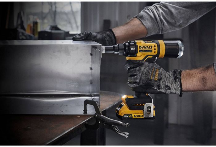 Заклепочник акумуляторний безщітковий DeWALT DCF403NT