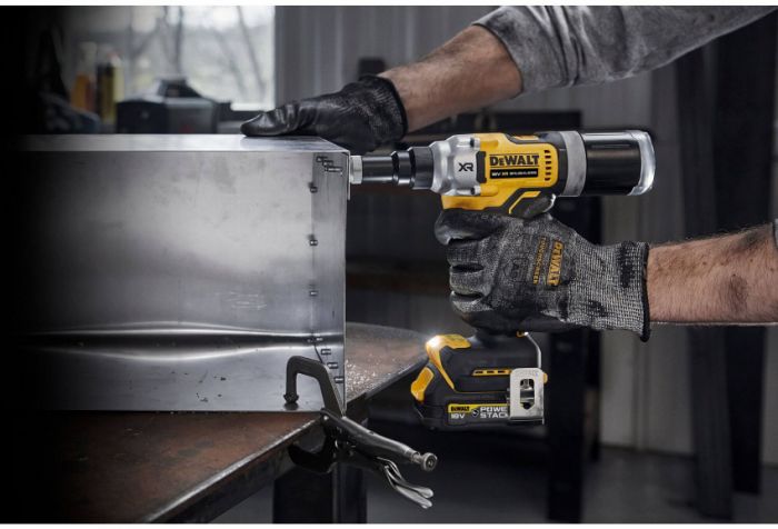 Заклепочник акумуляторний безщітковий DeWALT DCF414NT