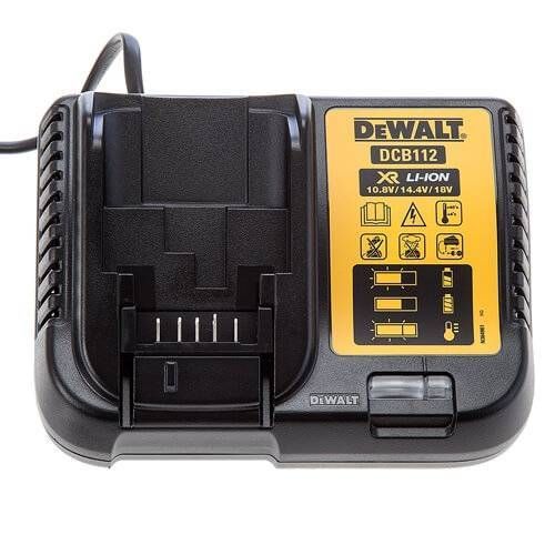 Зарядний пристрій DeWALT, XR Li-Ion 10,8V - 18V, ток 2,0А, 0,36 кг